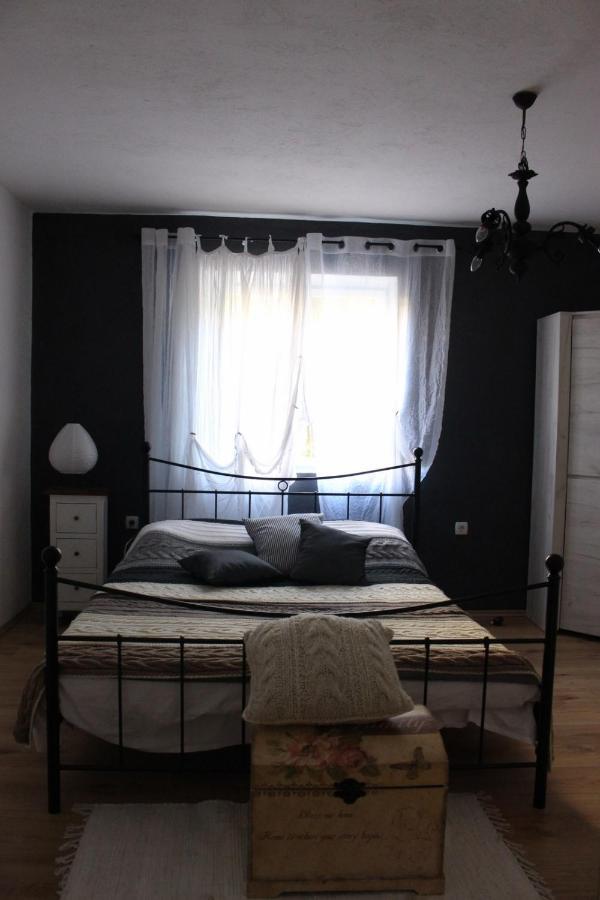 Appartement Blue Harbour No. 15 à Veli Iž Extérieur photo