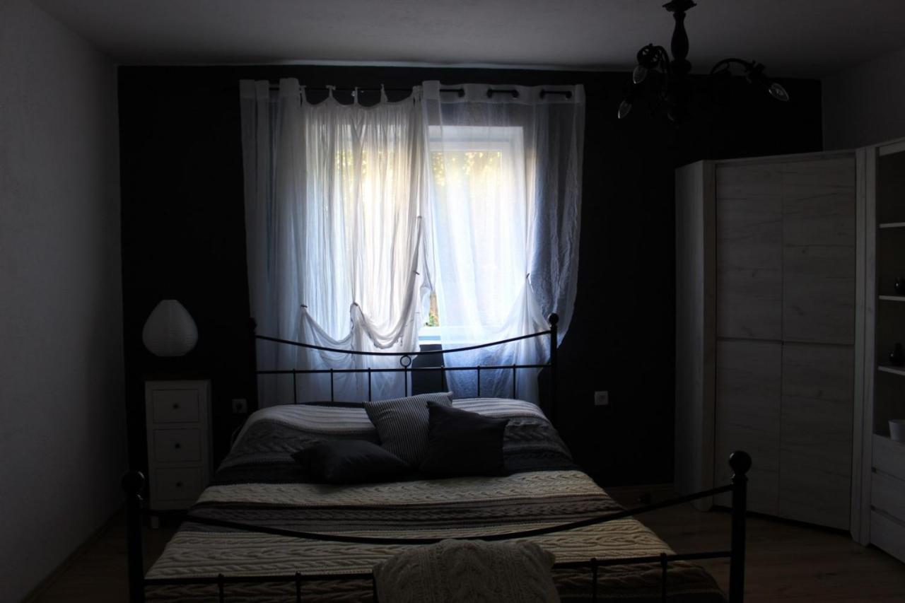 Appartement Blue Harbour No. 15 à Veli Iž Extérieur photo